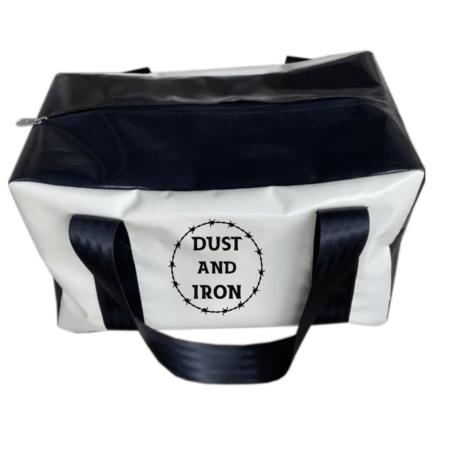 Rugged Weekend Gear Bag with double-stitched seams, heavy-duty zip, and reinforced seatbelt webbing handles – ideal for camping, road trips, and outdoor use.